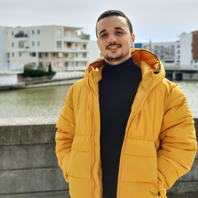 Nassim Profile
